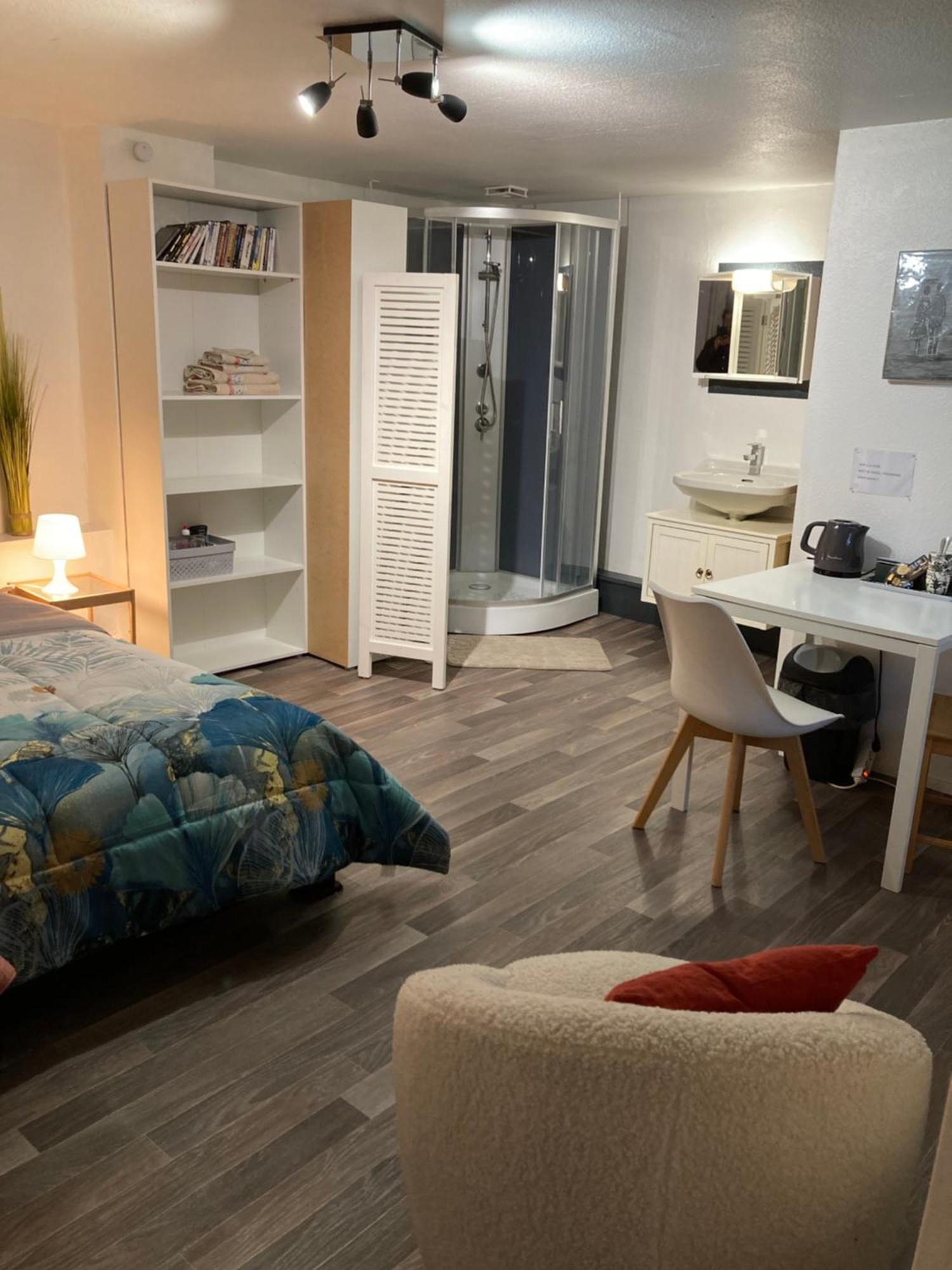 Gite D'Avalon Chambre 7 دينانت المظهر الخارجي الصورة