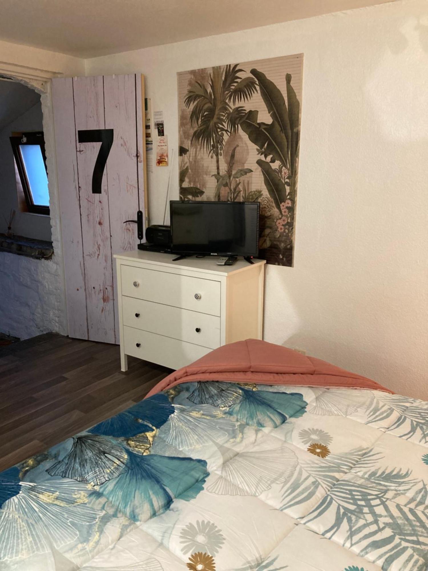 Gite D'Avalon Chambre 7 دينانت المظهر الخارجي الصورة